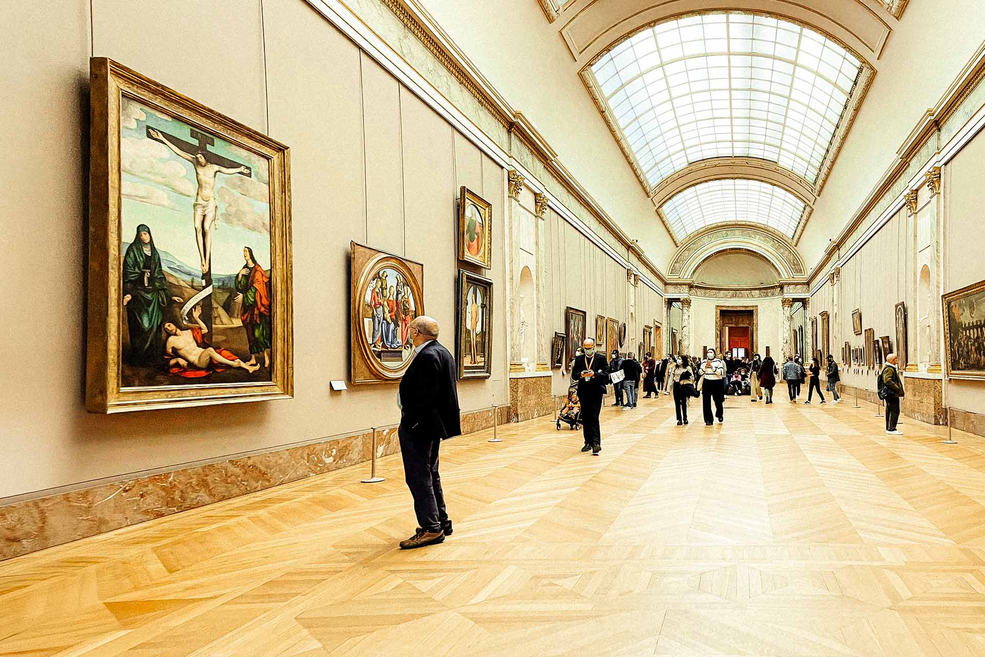 the louvre museum in Paris, france